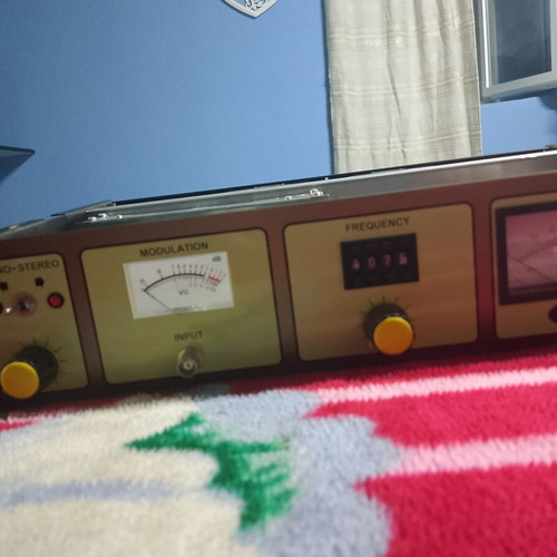 C&A PLL FM broadband 30 watt tuner