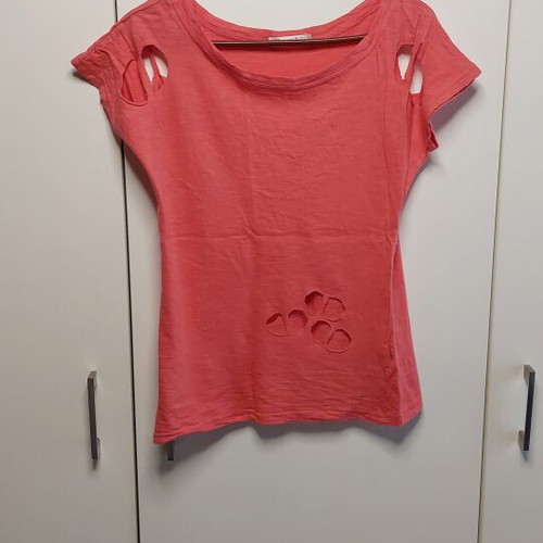 Summer T-shirt like new, sizes S/M