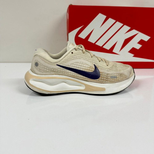 Nike Journey Road sports shoes used, size 39, beige