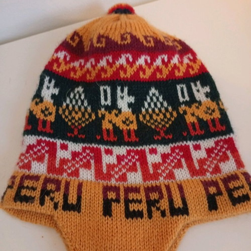 Alpaca wool hat like new, multicolor, from Peru