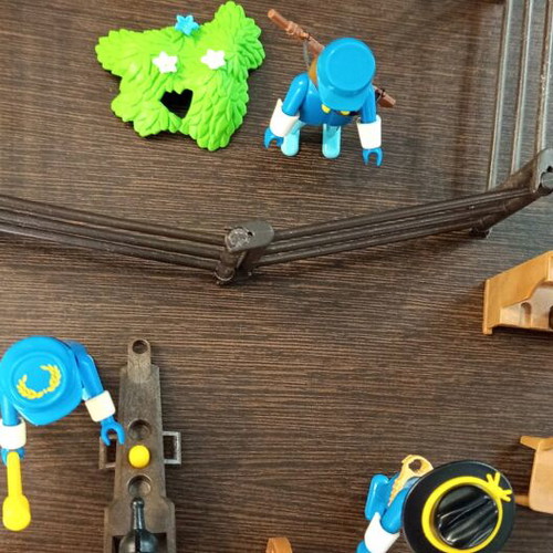Playmobil Western used with broken clip