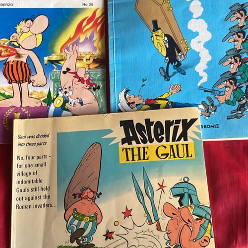 Asterix and Lucky Luke collectible comics new, set of 3