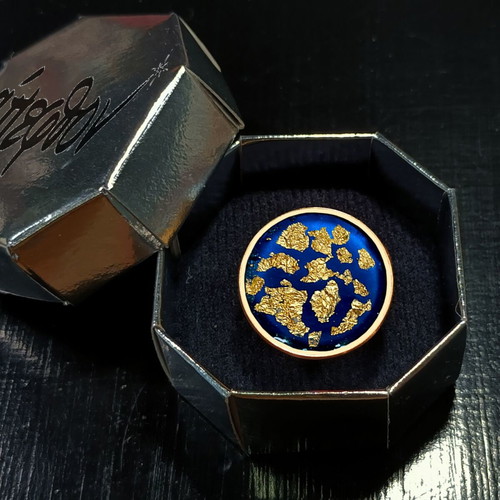 Chrysa Nisia ring with blue enamel and gold leaf, new