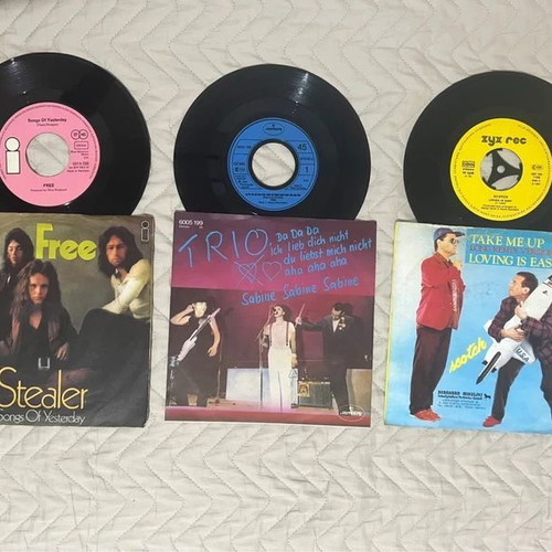45 RPM record collection like new, lot of 14 discs