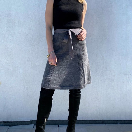 Stefanel knitted skirt like new, gray, size S