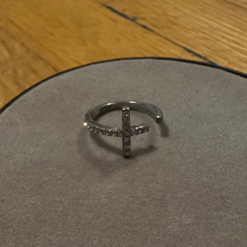 Ring with cross like new