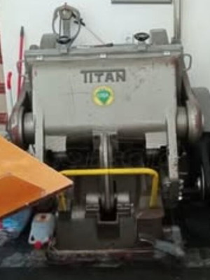 Κοπτική στράτζα Erba Titan1 61 x 86 μεταχειρισμένη με τραπέζια