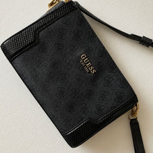 Guess women's shoulder bag, black
