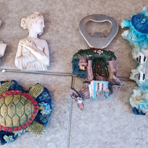 Fridge magnets pack with turtle and Artemis statue, like new
