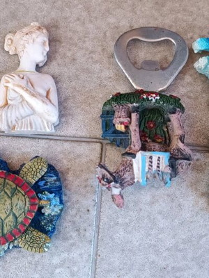 Fridge magnets pack with turtle and Artemis statue, like new