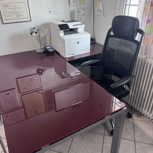 Loopy Dekko Interiors professional office furniture set like new