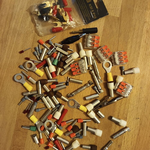 Electrical connectors pack