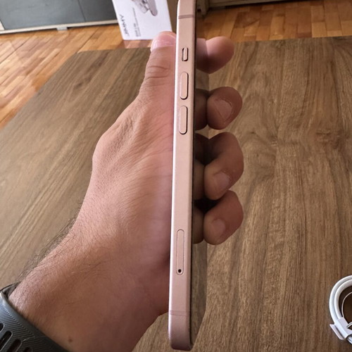 Apple iPhone 15 256GB pink smartphone