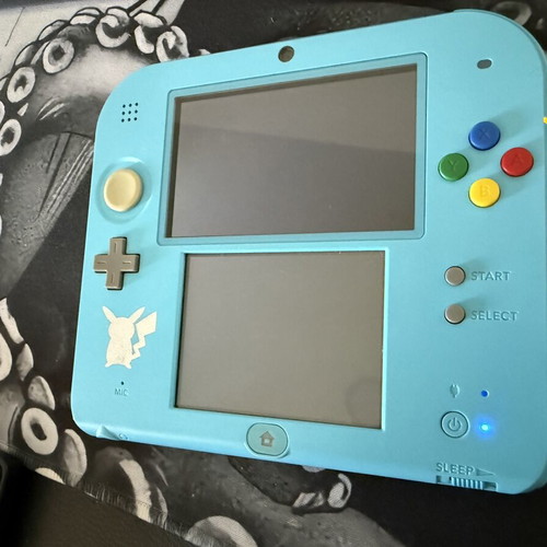 Nintendo 2DS Special Edition used with case