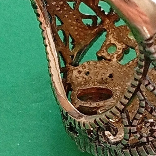 9 Carat Gold Ring like new with precious stones and silver 925