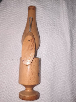 Vintage ξύλινη θήκη αρώματος με παραδοσιακή λαϊκή τέχνη