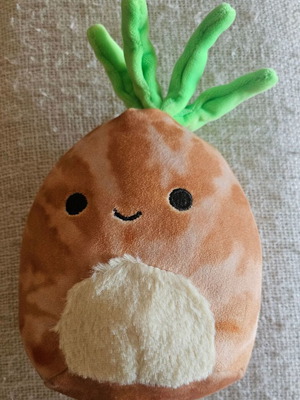 Plush Pineapple Squishmallow like new