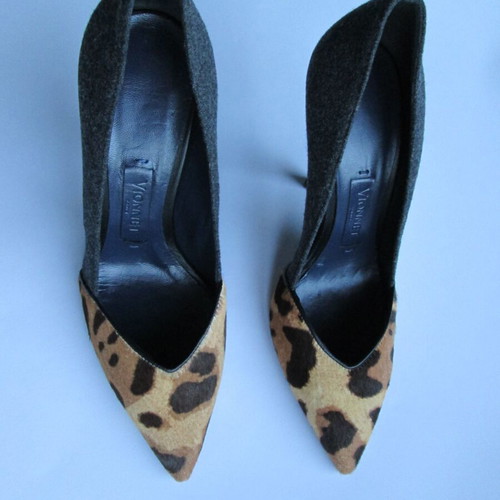 Vionett heels new size 36 with leopard pony fur nose tips and sculpted heels