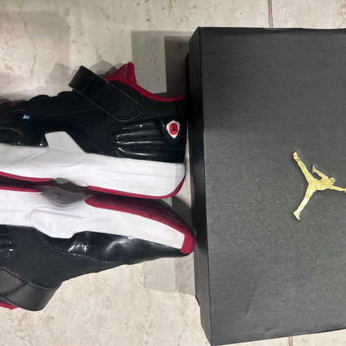 Jordan Kids Athletic Shoes Like New, Size 35 Black