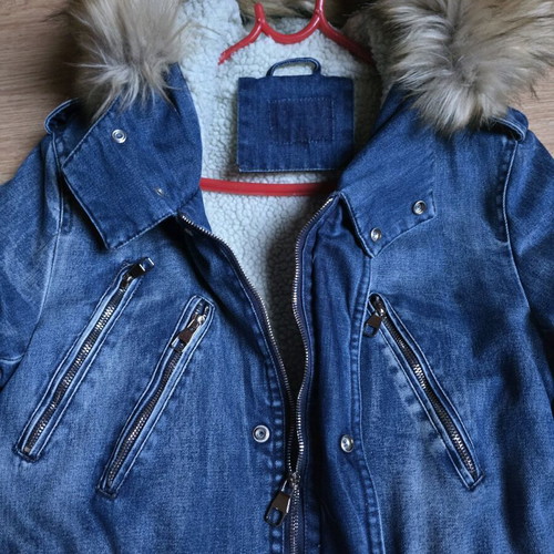 Denim jacket with sherpa parka and hood like new, blue