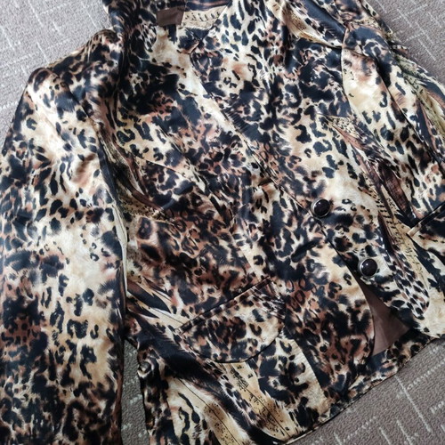 Satin jacket brown like new, size L