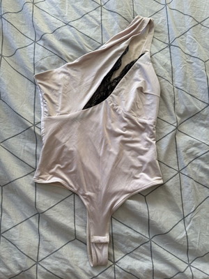 Karen Millen Sexy Bodysuit σαν καινούργιο, μπεζ, μέγεθος S