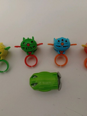 Kinder Surprise Joy Κιντερ Έκπληξη Μινιατούρες Μεταχειρισμένες, Νεροπίστολα, Δαχτυλίδια Σετ