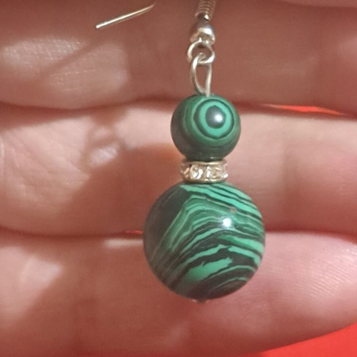Modern earrings with green beads and silver metallic elements new