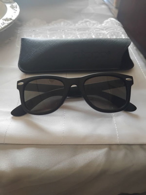 Zippo children's black sunglasses used