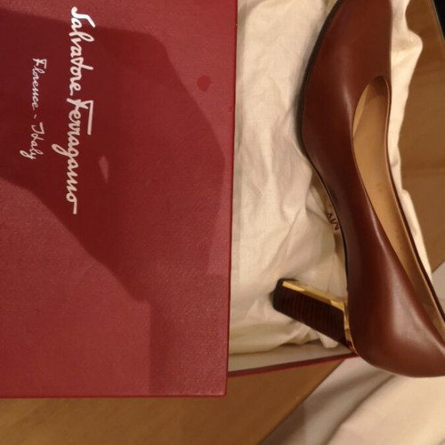 Salvatore Ferragamo Tamina 70 brown pumps new 7cm