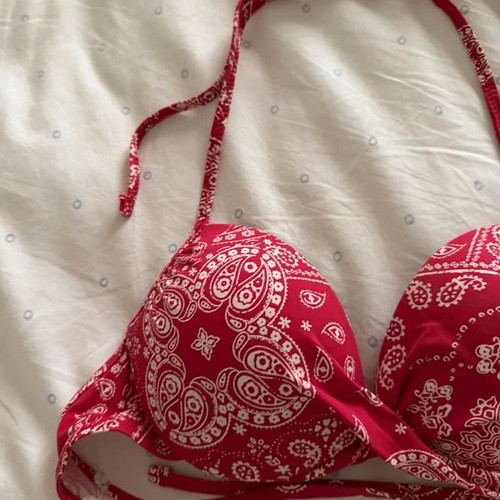 Oysho bikini top used, red with white paisley print, size S