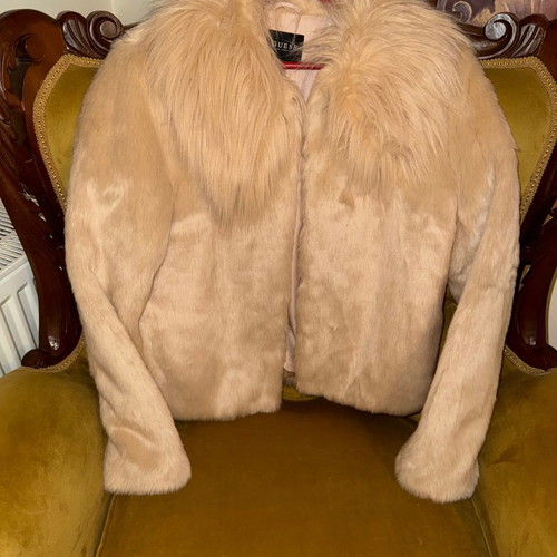 Guess women's fur size M new, beige