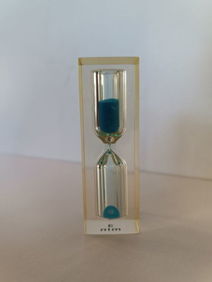 Hourglass 3 min new, dimensions 2 x 2 x 8 cm