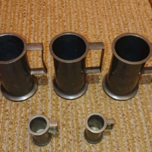 Pewter Measuring Mugs Like New