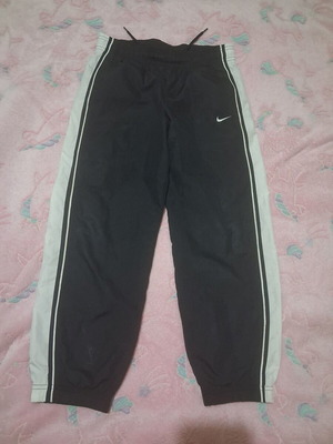 Nike παντελόνι φόρμας μεταχειρισμένο για 7-8 ετών, μαύρο-άσπρο