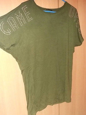 T-shirt used, size L-XL