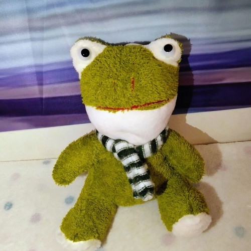 Green Frog Prince plush toy used, 20 cm, Giftable World 2013
