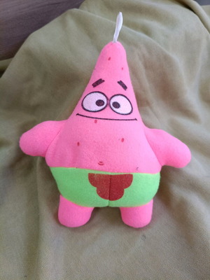 Bob the Sponge plush used, height about 20 cm