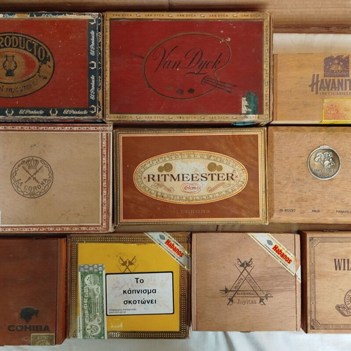 Cigar boxes used, collection of 10 wooden with illustrations