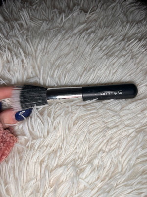 Tommy G brush new, very soft