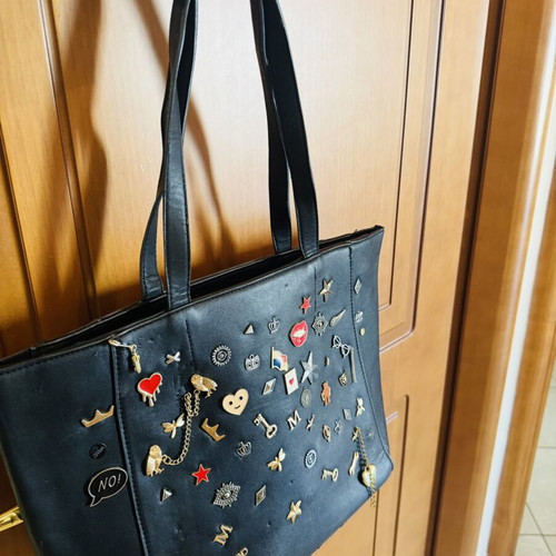 Stradivarius black shopper shoulder bag used with decorative pins
