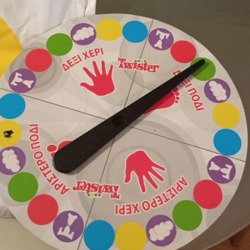 Twister board game like new