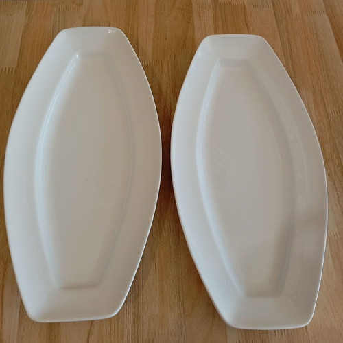 Serving platter set used, white, 46 cm length