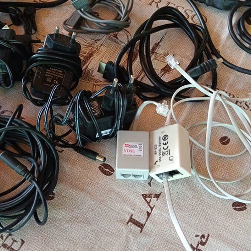 Various mobile and TV & PC cables used, functional