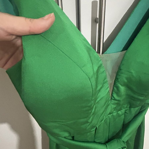 Long formal emerald dress medium like new with slit and belt
