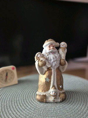 Christmas decoration used with tealight holder feature