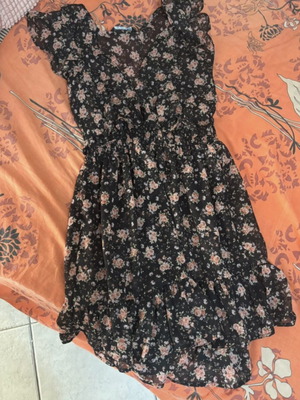 Stradivarius floral dress used, size S, black