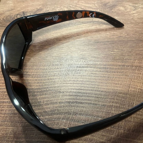 Polaryte unisex sunglasses with magnetic clip-ons