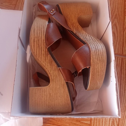 Sunshine sandals size 38 like new, pink brown black