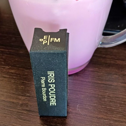 Lady Gaga Fame Black Fluid Black Body Lotion like new 200 ml